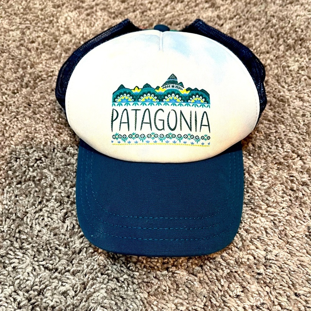 Patagonia hat women blue and white